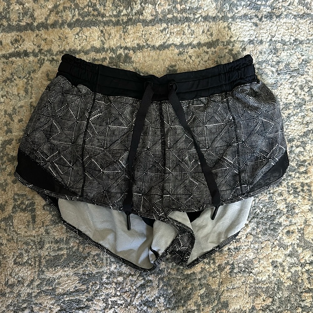 Lululemon Hotty Hot Shorts